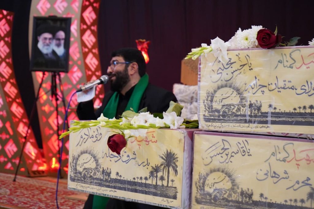 photo 2023 12 16 22 29 55 1024x682 - مراسم سوگواری شب شهادت حضرت فاطمه زهرا سلام الله علیها در حرم مطهر/ آیین وداع با پیکرهای مطهر چهار شهید گمنام دوران دفاع مقدس