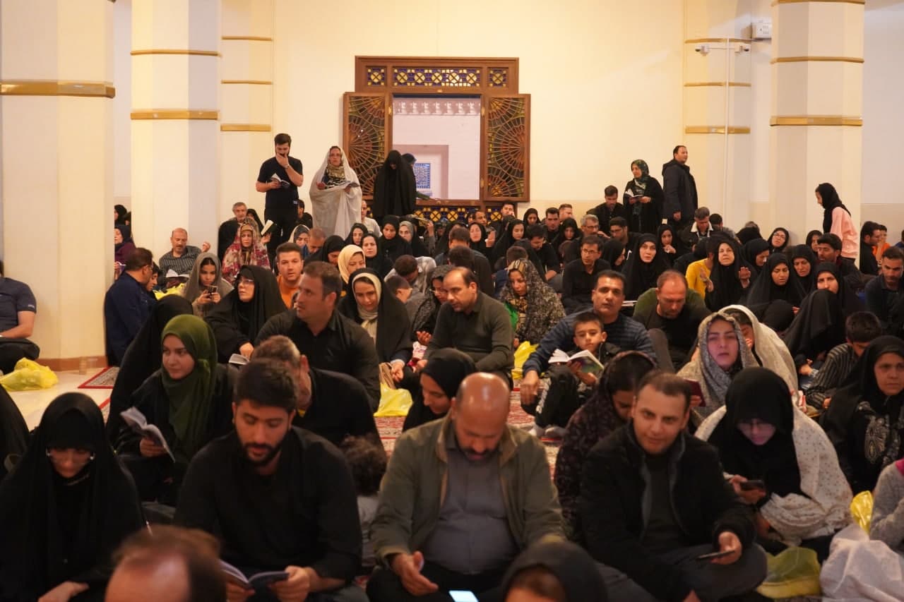 photo 2024 04 01 00 51 48 2 - تصاویر/ دومین شب قدر در حرم مطهر حضرت احمد بن موسی الکاظم علیه السلام