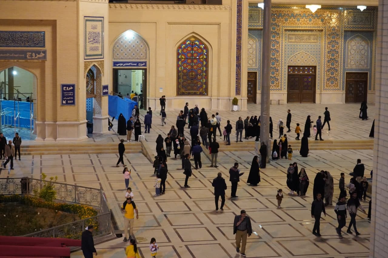 photo 2024 04 01 00 51 49 - تصاویر/ دومین شب قدر در حرم مطهر حضرت احمد بن موسی الکاظم علیه السلام