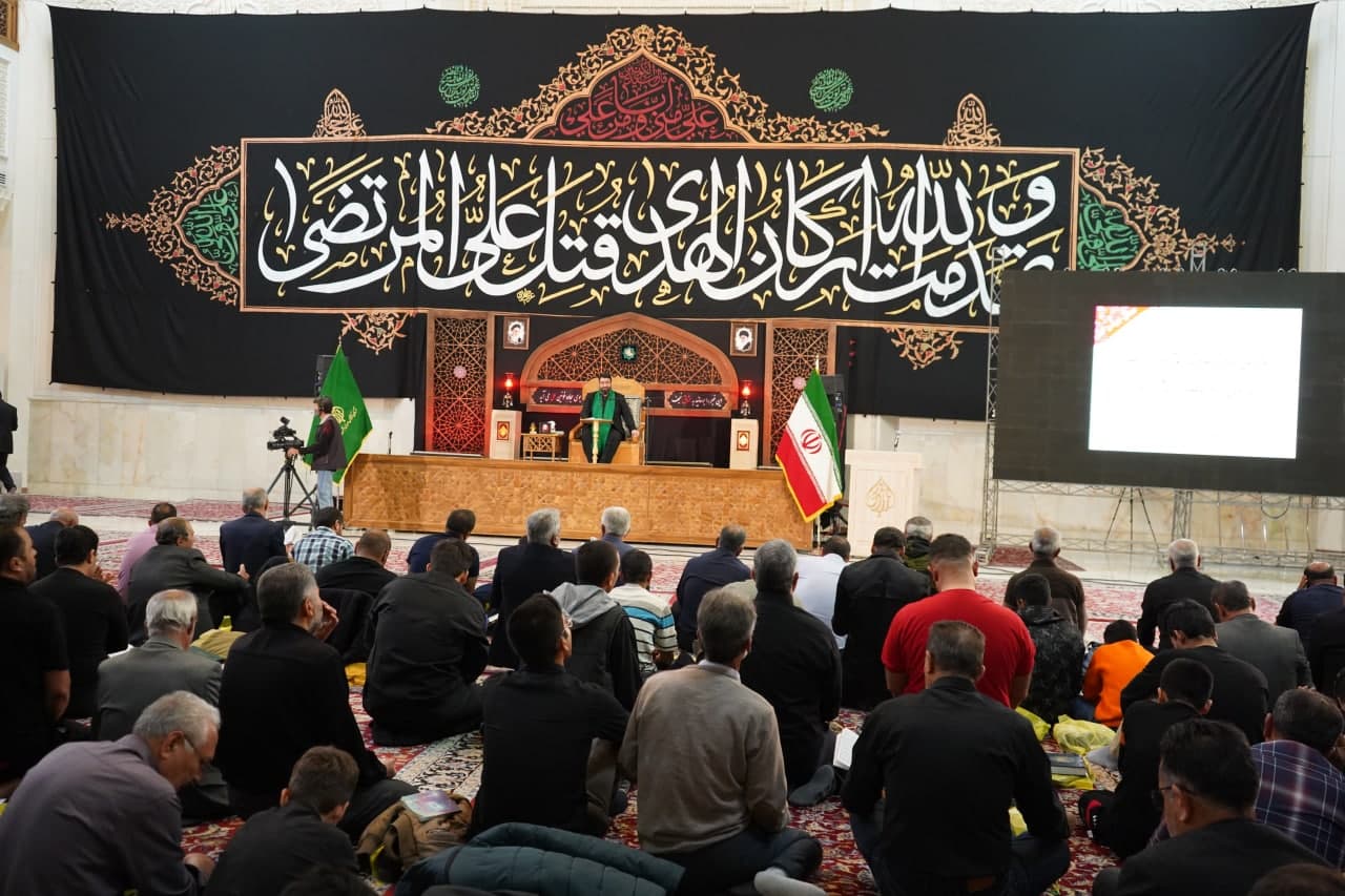 photo 2024 04 01 00 51 50 - تصاویر/ دومین شب قدر در حرم مطهر حضرت احمد بن موسی الکاظم علیه السلام