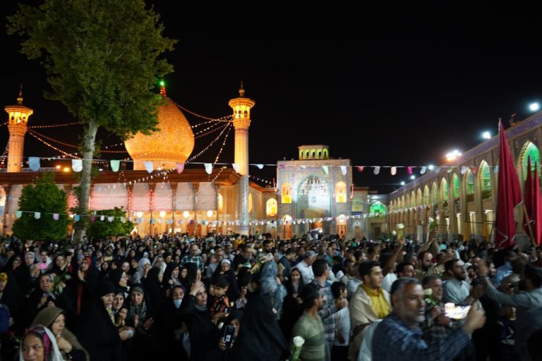 🎥 شادپیمایی به مناسبت بزرگداشت حضرت احمدبن موسی شاهچراغ علیه السلام