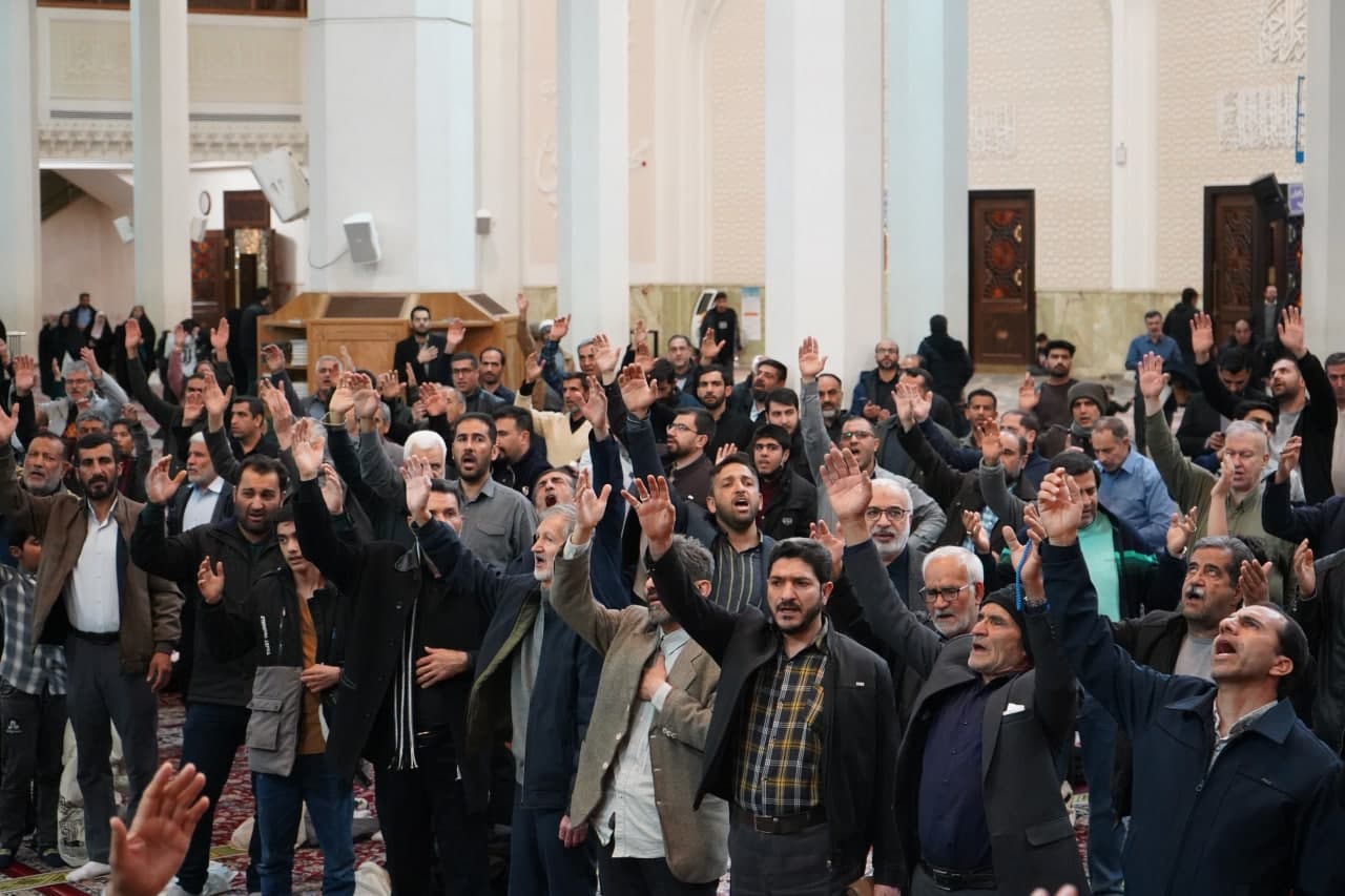 photo 2025 01 25 20 32 48 2 - مراسم شب شهادت امام کاظم علیه السلام در حرم مطهر حضرت احمد بن موسی شاهچراغ علیه السلام