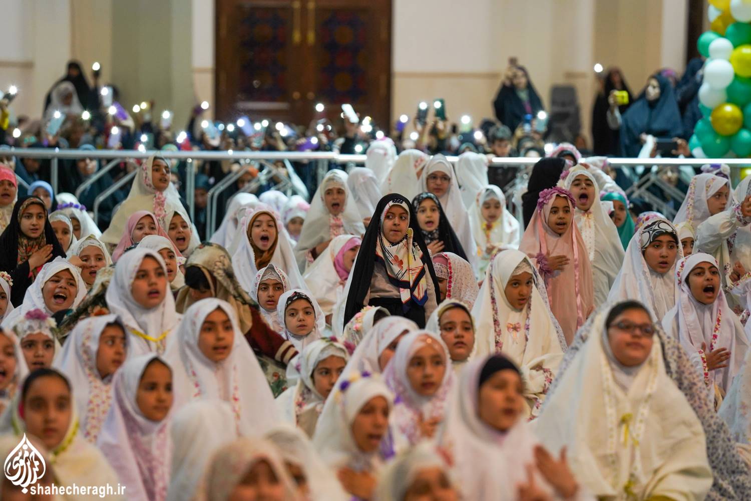 2 3 - تصاویر 1 | جشن بزرگ «روزه اولی‌ها»، در حرم مطهر حضرت شاهچراغ علیه السلام