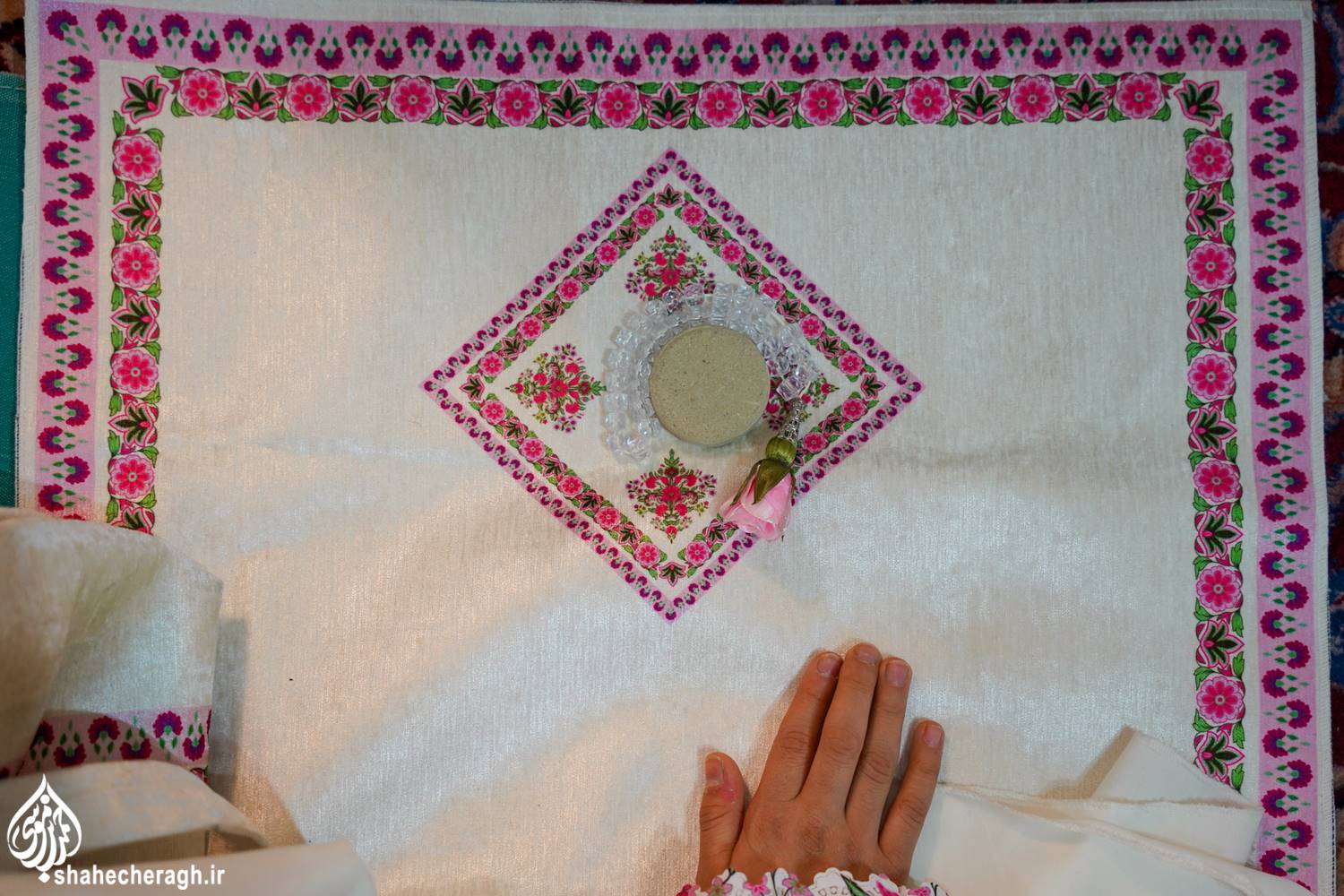 FAE03431 - تصاویر 1 | جشن بزرگ «روزه اولی‌ها»، در حرم مطهر حضرت شاهچراغ علیه السلام