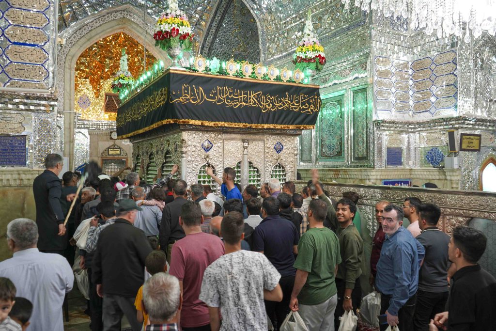 astanahmadi 1 2 1024x683 - نوروز علوی 1404 در حرم مطهر حضرت احمد بن موسی الکاظم شاهچراغ علیه‌السلام
