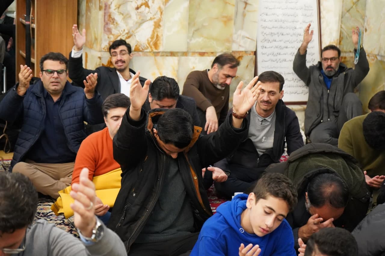 photo 2025 03 07 03 38 57 - تصاویر / مراسم احیاء و مناجات شب جمعه اول ماه مبارک رمضان و بزرگداشت سالگرد شهادت شهید حضرت آیت الله ربانی شیرازی