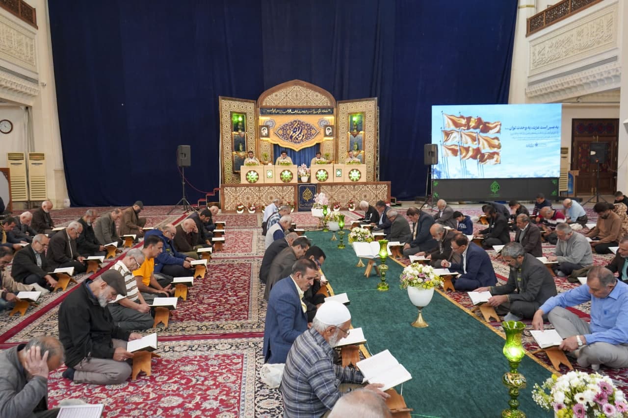photo 2025 03 11 16 18 24 2 - محفل جزخوانی روز دهم ماه مبارک رمضان در حرم مطهر حضرت شاهچراغ علیه السلام