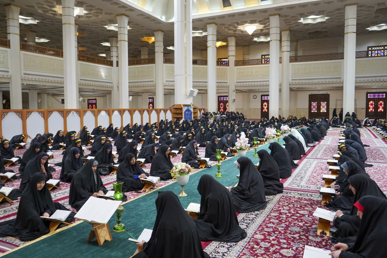 photo 2025 03 11 16 18 24 - محفل جزخوانی روز دهم ماه مبارک رمضان در حرم مطهر حضرت شاهچراغ علیه السلام