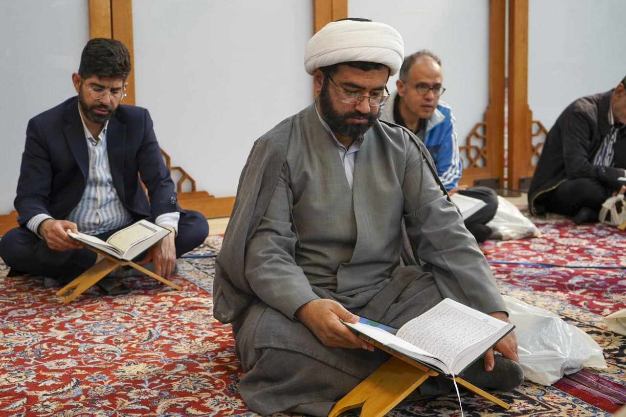 photo 2025 03 11 16 18 30 2 - محفل جزخوانی روز دهم ماه مبارک رمضان در حرم مطهر حضرت شاهچراغ علیه السلام