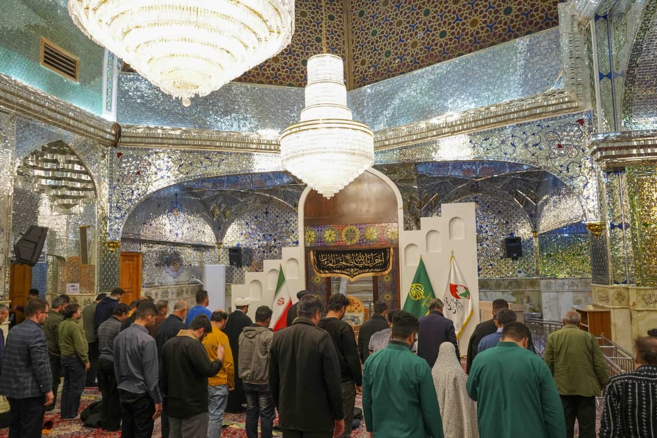 photo 2025 03 12 15 04 12 1 - مراسم سوگواری شام وفات حضرت خدیجه سلام الله علیها در حرم مطهر حضرت شاهچراغ علیه السلام