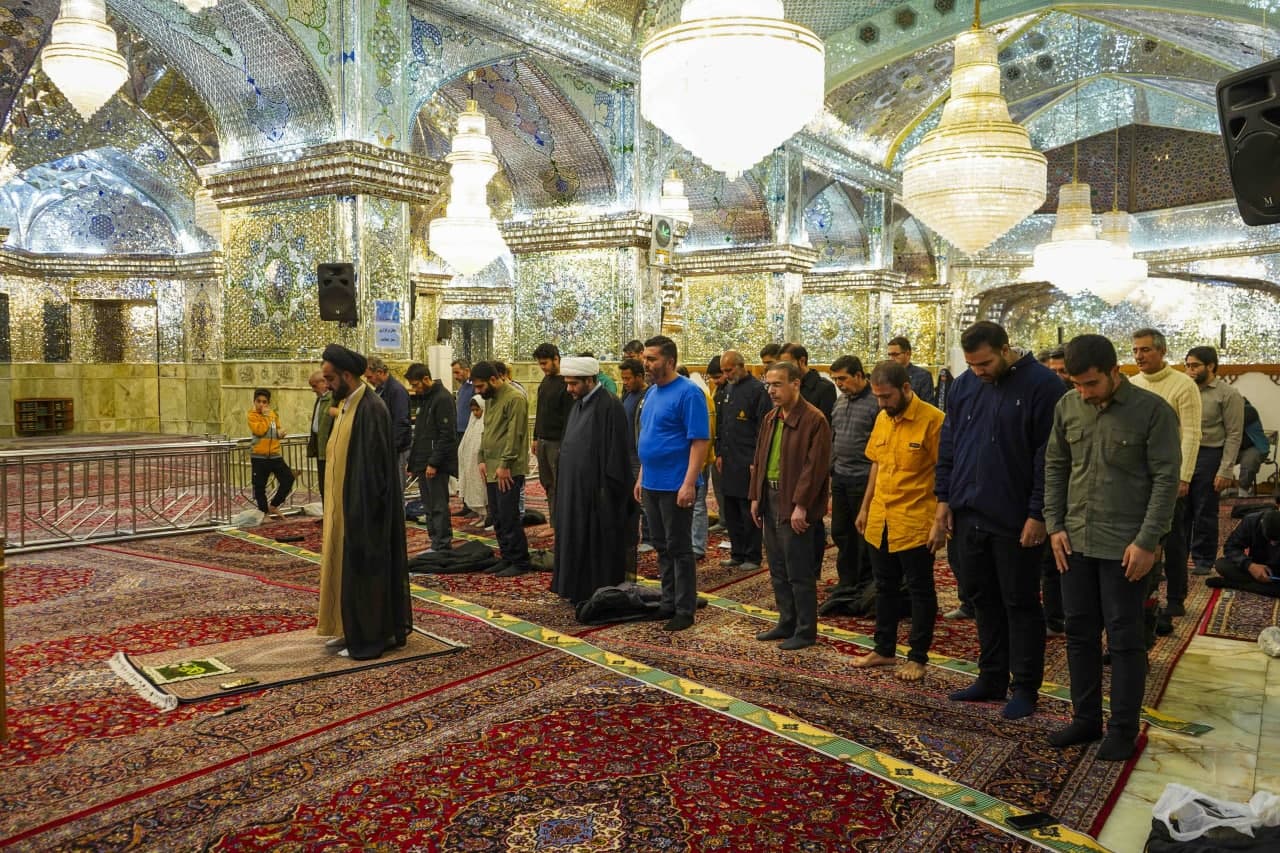 photo 2025 03 12 15 04 13 1 - مراسم سوگواری شام وفات حضرت خدیجه سلام الله علیها در حرم مطهر حضرت شاهچراغ علیه السلام