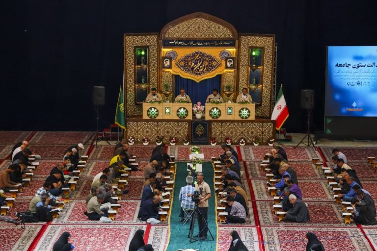 تصاویر منتخب محفل جزءخوانی قرآن کریم در 14،15،16 ماه مبارک رمضان در حرم مطهر حضرت شاهچراغ علیه السلام به مناسبت میلاد امام حسن مجتبی علیه السلام