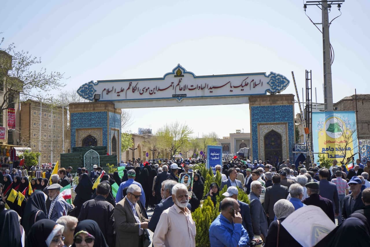 photo 2025 03 28 13 36 18 - راهپیمایی روز جهانی قدس در سومین حرم اهل‌بیت علیهم السلام