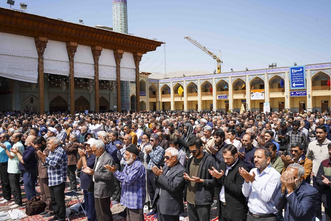 photo 2025 03 28 13 36 25 2 - راهپیمایی روز جهانی قدس در سومین حرم اهل‌بیت علیهم السلام