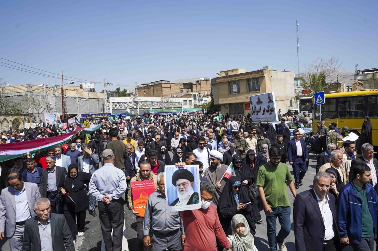 photo 2025 03 28 13 36 27 2 - راهپیمایی روز جهانی قدس در سومین حرم اهل‌بیت علیهم السلام