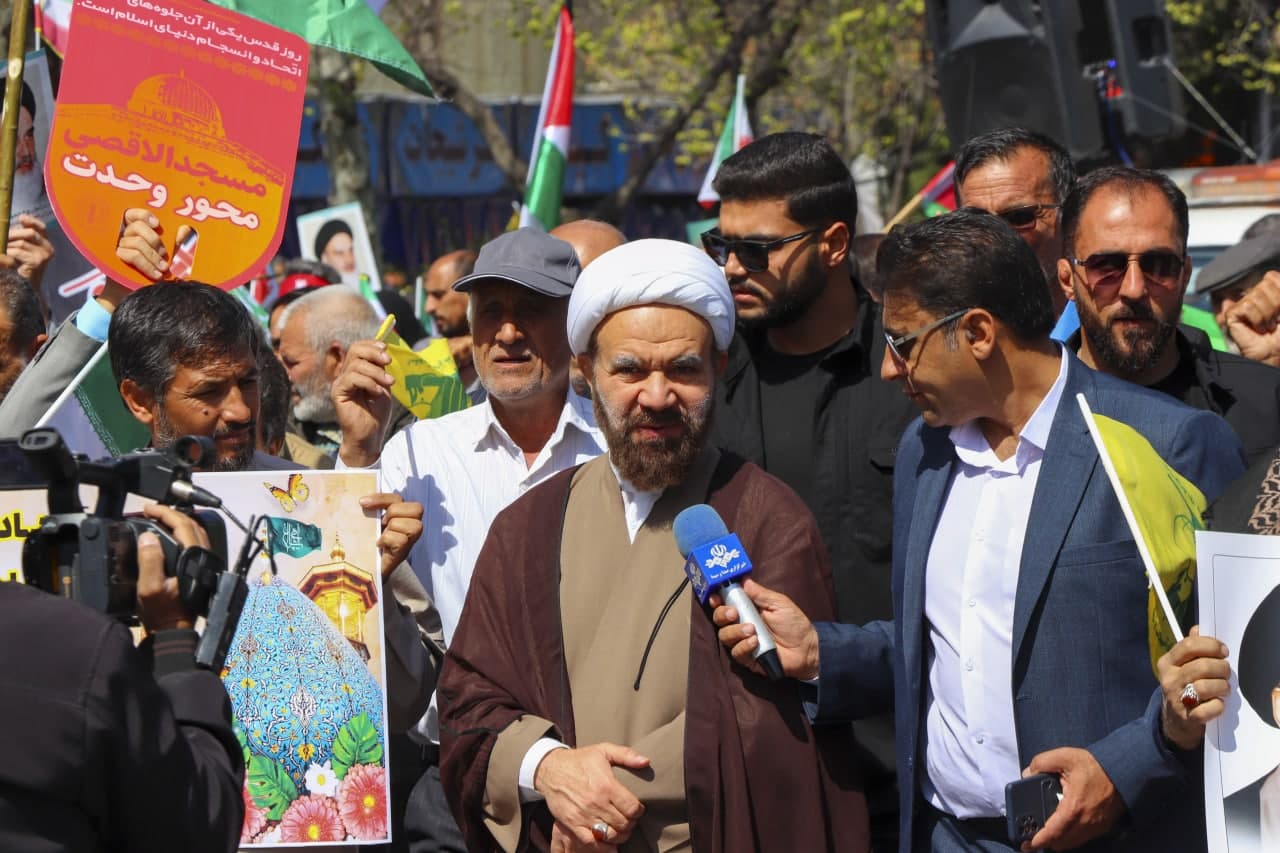 photo 2025 03 28 13 36 41 - راهپیمایی روز جهانی قدس در سومین حرم اهل‌بیت علیهم السلام