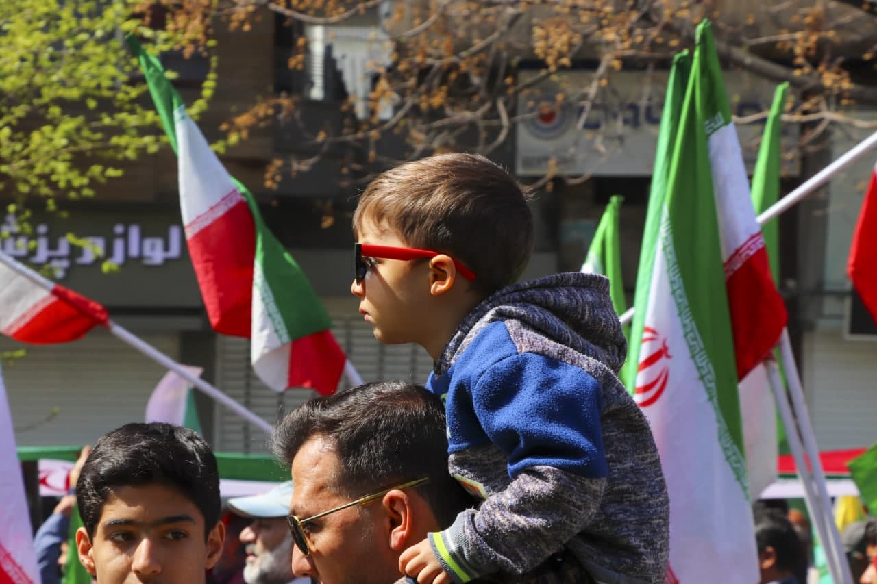 photo 2025 03 28 13 36 42 2 - راهپیمایی روز جهانی قدس در سومین حرم اهل‌بیت علیهم السلام