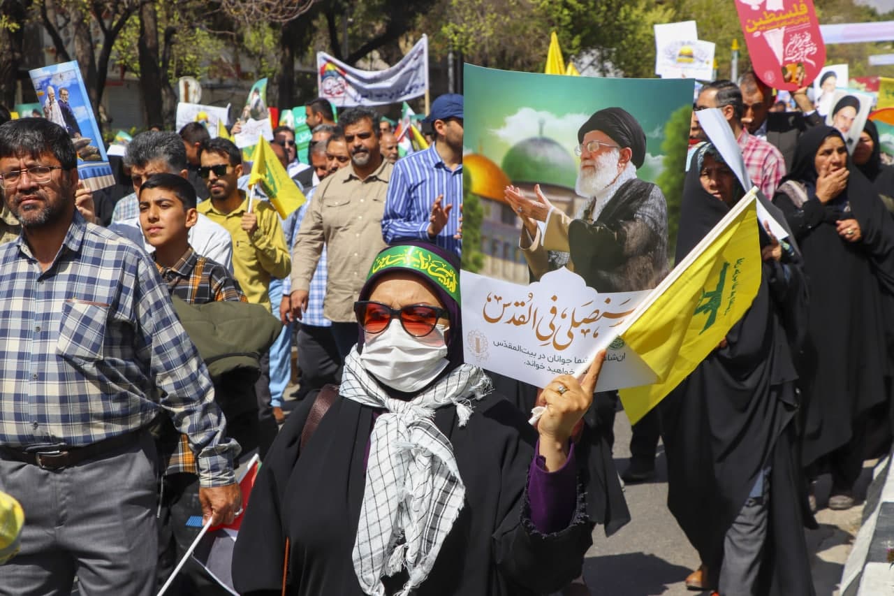 راهپیمایی روز جهانی قدس در سومین حرم اهلبیت علیهم السلام photo 2025 03 28 13 36 46 2 - راهپیمایی روز جهانی قدس در سومین حرم اهلبیت علیهم السلام