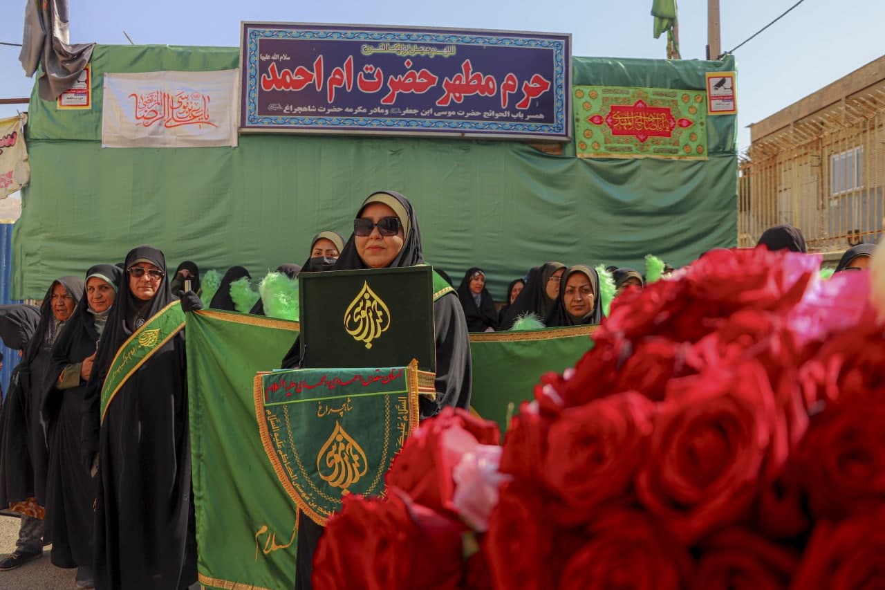 photo 2025 04 29 11 58 30 - مراسم شادپیمایی و جشن میلاد حضرت فاطمه معصومه (ع) و گرامیداشت روز دختر در حرم مطهر حضرت شاهچراغ (ع)