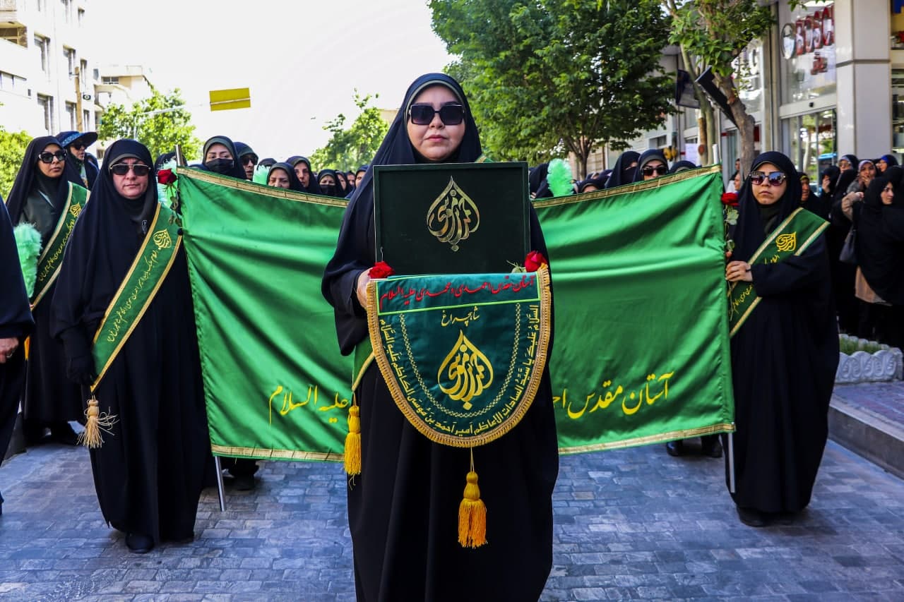 photo 2025 04 29 11 58 33 - مراسم شادپیمایی و جشن میلاد حضرت فاطمه معصومه (ع) و گرامیداشت روز دختر در حرم مطهر حضرت شاهچراغ (ع)