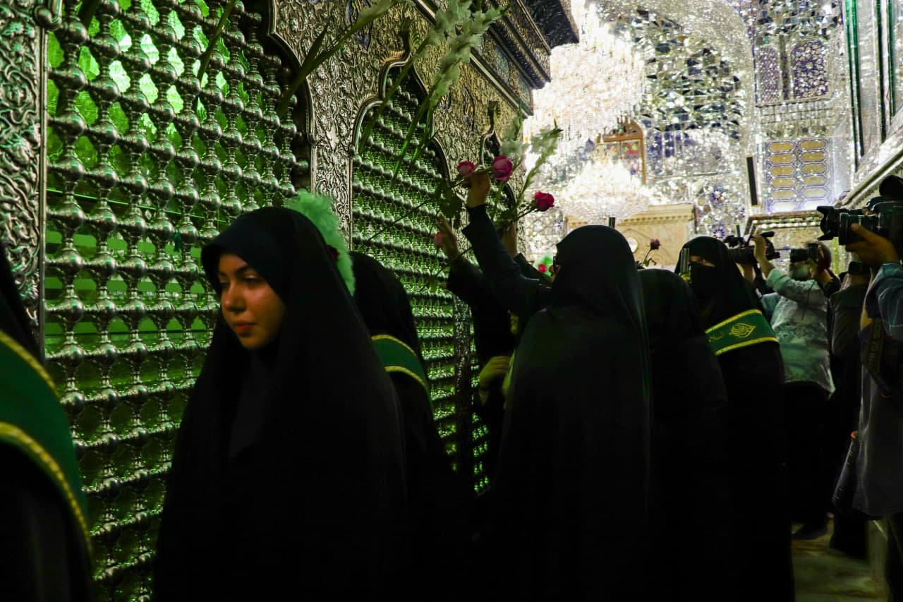 photo 2025 04 29 11 59 16 - مراسم شادپیمایی و جشن میلاد حضرت فاطمه معصومه (ع) و گرامیداشت روز دختر در حرم مطهر حضرت شاهچراغ (ع)