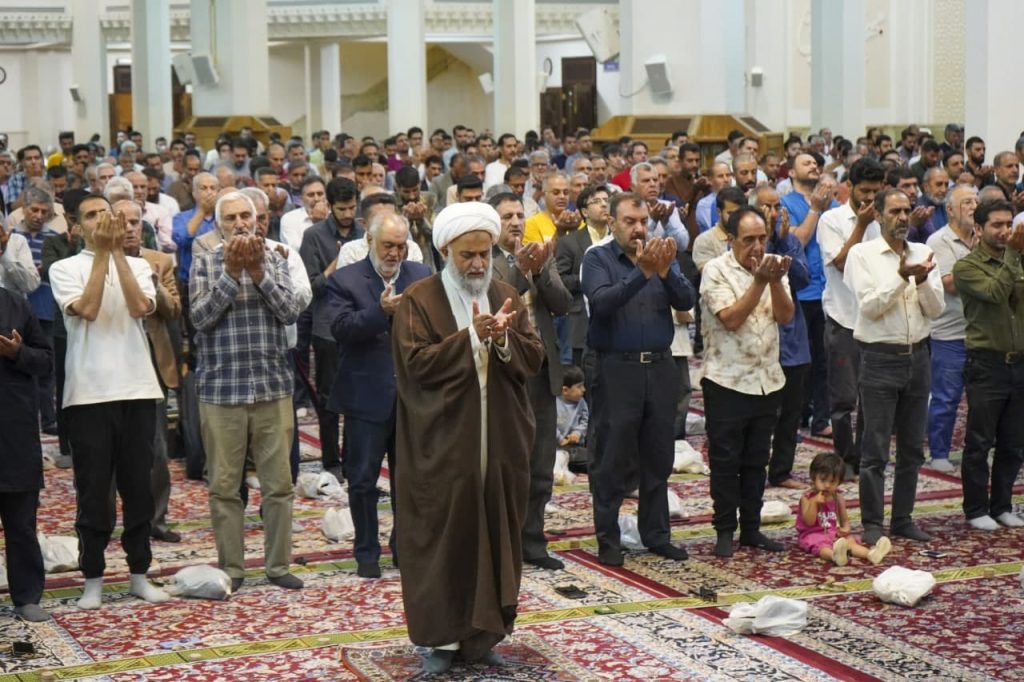 photo 2025 04 29 21 17 50 1024x682 - مراسم جشن شام ولادت باسعادت حضرت معصومه سلام الله علیها در حرم مطهر حضرت شاهچراغ علیه السلام