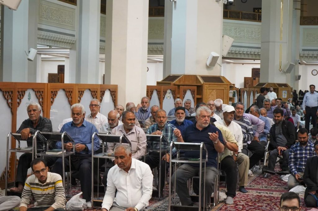 photo 2025 04 29 21 17 51 1024x682 - مراسم جشن شام ولادت باسعادت حضرت معصومه سلام الله علیها در حرم مطهر حضرت شاهچراغ علیه السلام