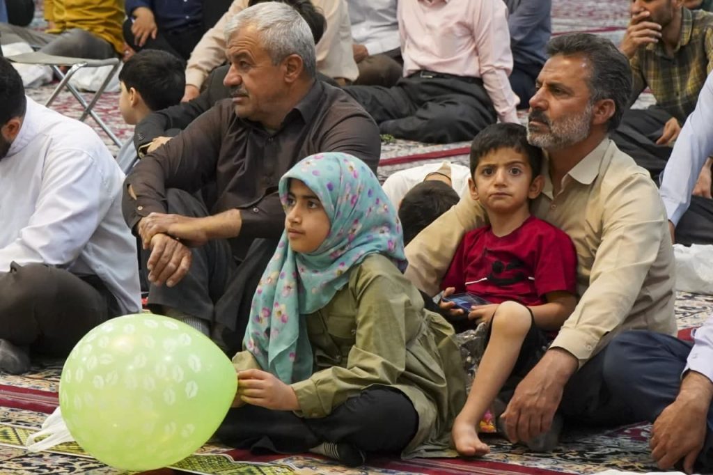 photo 2025 04 29 21 17 54 2 1024x682 - مراسم جشن شام ولادت باسعادت حضرت معصومه سلام الله علیها در حرم مطهر حضرت شاهچراغ علیه السلام