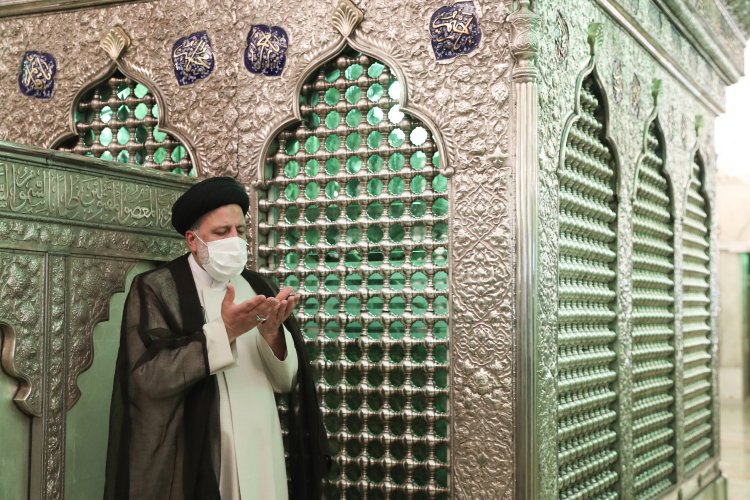 163421863086022800 - تصاویر | حضور شهید آیت‌الله رئیسی در حرم مطهر حضرت شاهچراغ علیه‌السلام