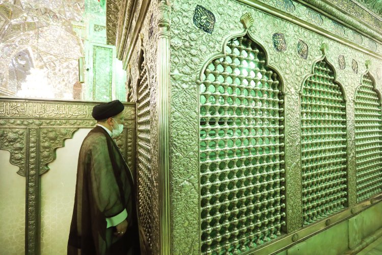 163422041457248900 - تصاویر | حضور شهید آیت‌الله رئیسی در حرم مطهر حضرت شاهچراغ علیه‌السلام