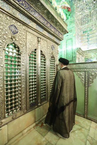163422804756822300 - تصاویر | حضور شهید آیت‌الله رئیسی در حرم مطهر حضرت شاهچراغ علیه‌السلام