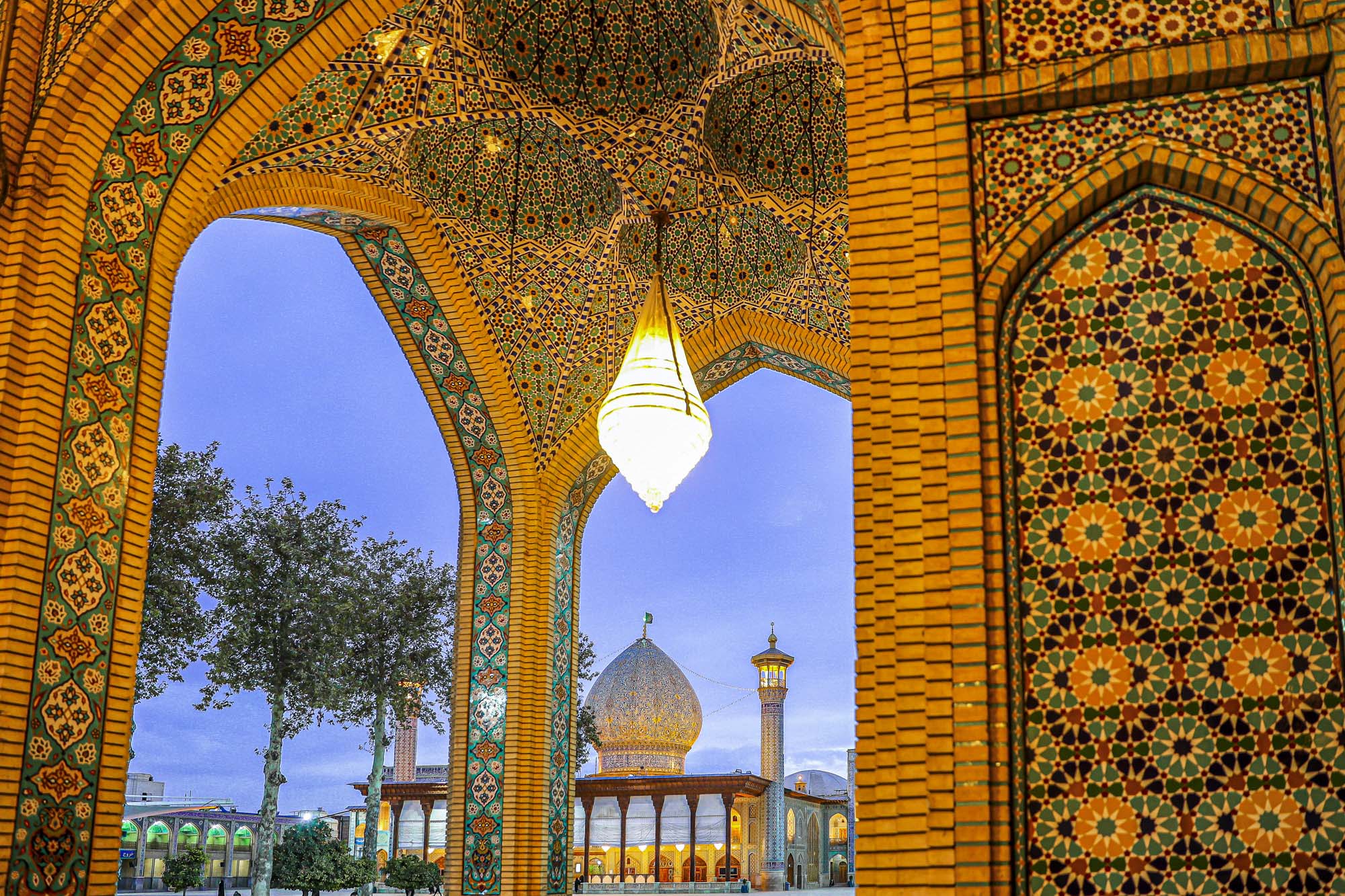 astanahmadi 26 - مجموعه تصاویر و عکس از گنبد و بارگاه آستان مقدس حضرت شاهچراغ علیه السلام