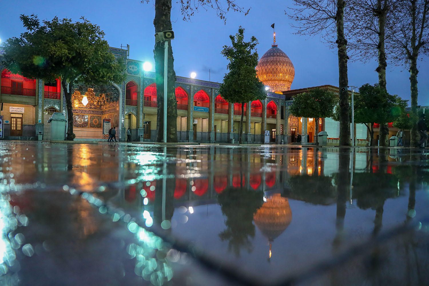 att 26304SeyedMirMouhammad 1 - 100 عکس هنری و زیبا از حرم مطهر حضرت شاهچراغ علیه السلام