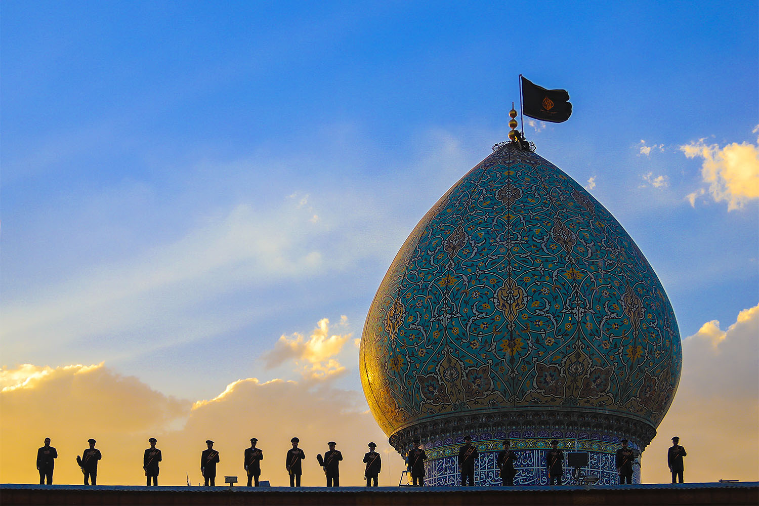 att flag1500 - 100 عکس هنری و زیبا از حرم مطهر حضرت شاهچراغ علیه السلام