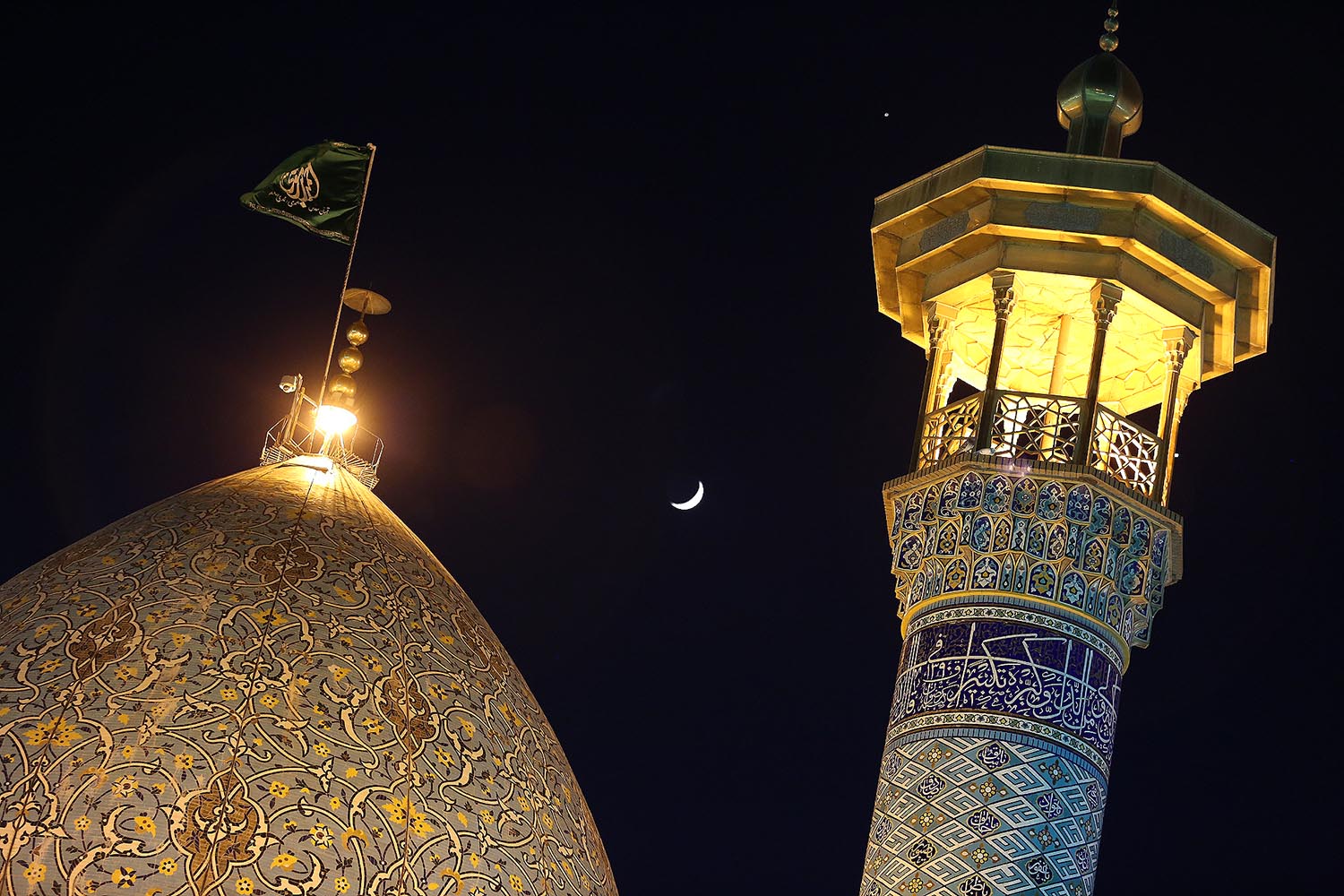 att moon1500 - 100 عکس هنری و زیبا از حرم مطهر حضرت شاهچراغ علیه السلام