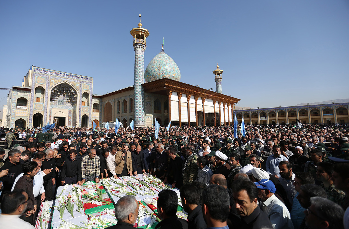 att shahid - 100 عکس هنری و زیبا از حرم مطهر حضرت شاهچراغ علیه السلام
