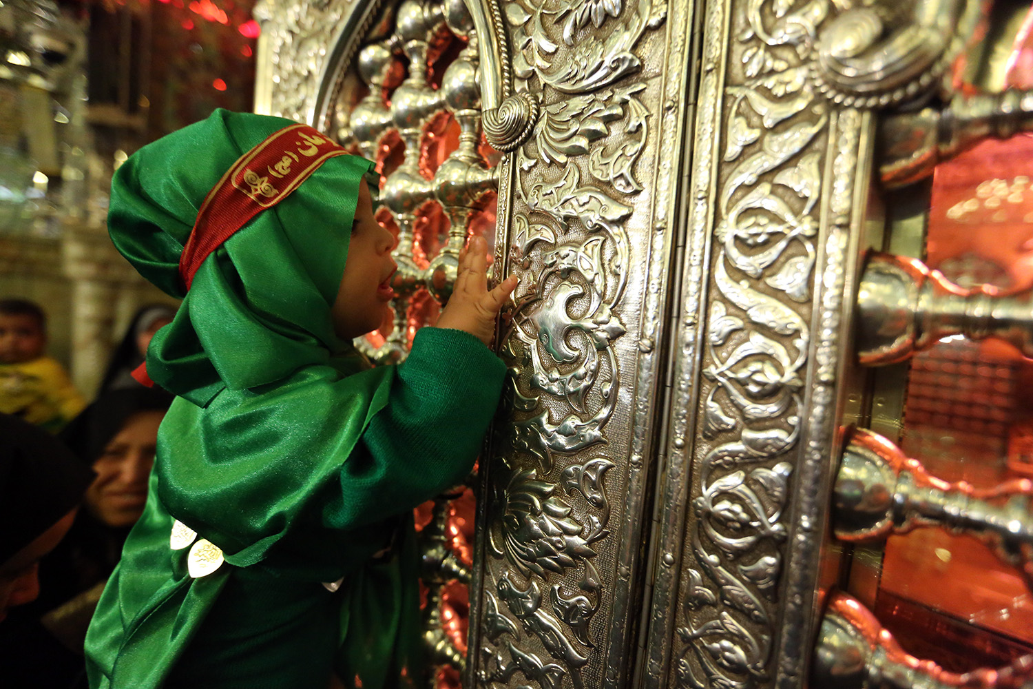 att shirr kharegan 41 - 100 عکس هنری و زیبا از حرم مطهر حضرت شاهچراغ علیه السلام