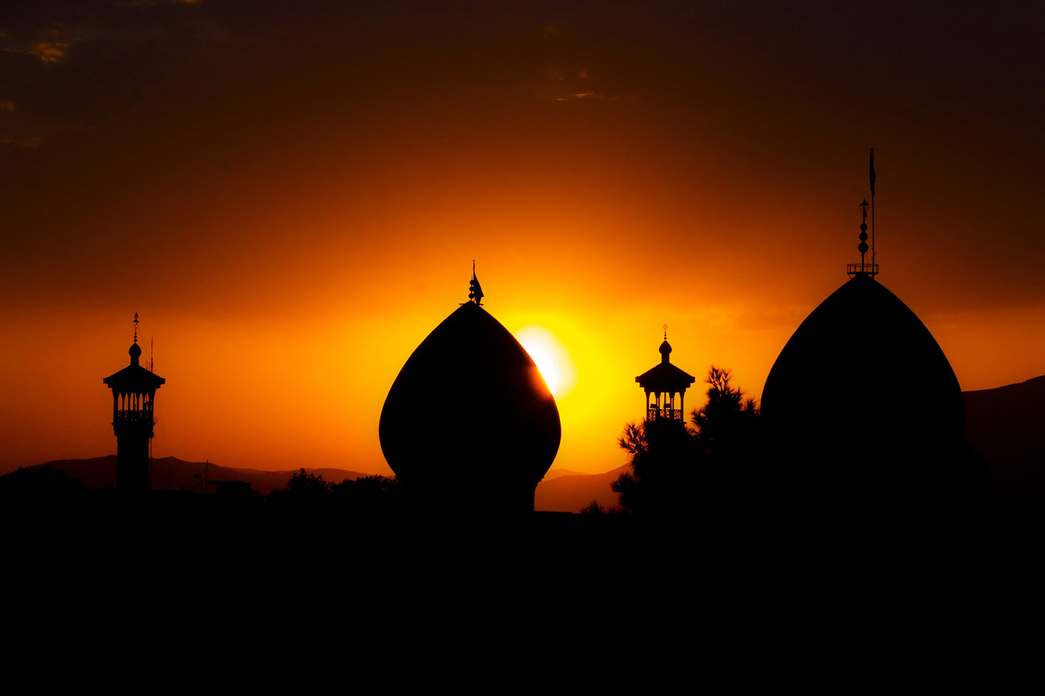 att sunset1500 - 100 عکس هنری و زیبا از حرم مطهر حضرت شاهچراغ علیه السلام