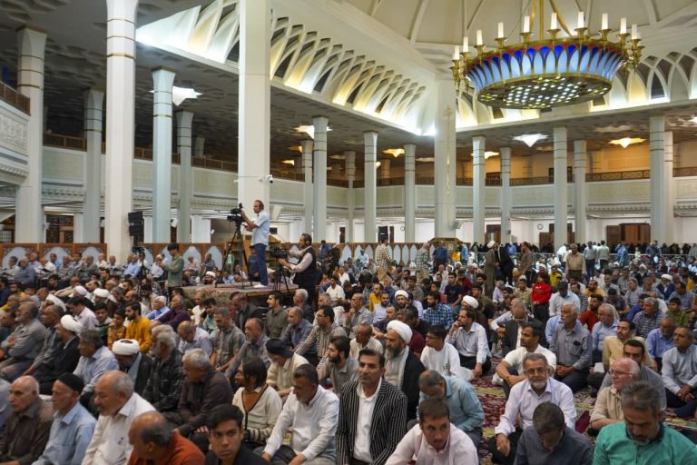 تصاویر| مراسم جشن شب بزرگداشت حضرت احمد بن موسی الکاظم شاهچراغ علیه‌السلام در حرم مطهر