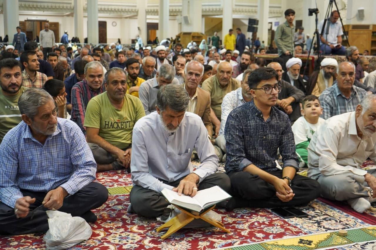 photo 2025 05 04 00 25 43 3 - تصاویر| مراسم جشن شب بزرگداشت حضرت احمد بن موسی الکاظم شاهچراغ علیه‌السلام در حرم مطهر