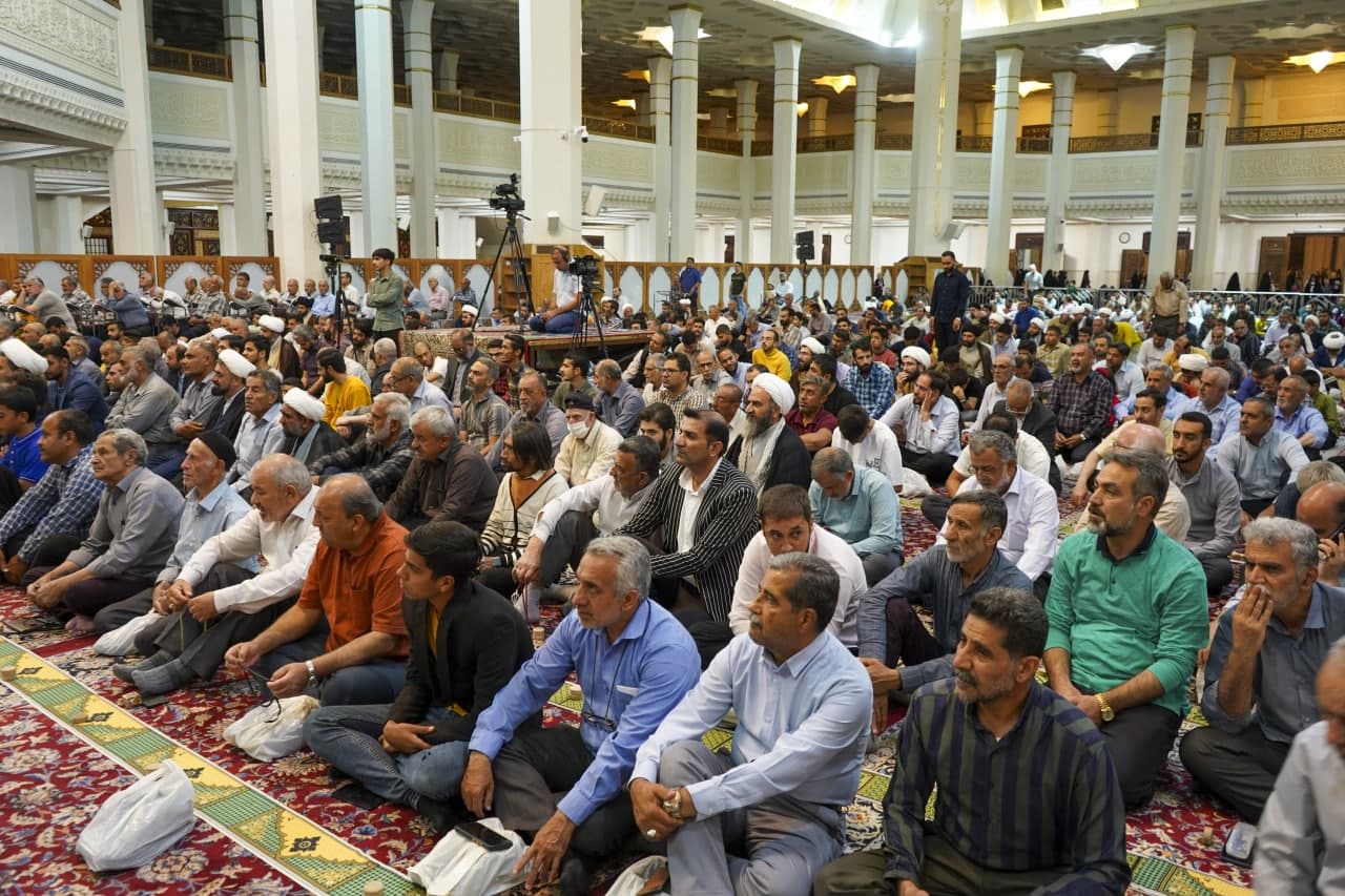 photo 2025 05 04 00 25 45 3 - تصاویر| مراسم جشن شب بزرگداشت حضرت احمد بن موسی الکاظم شاهچراغ علیه‌السلام در حرم مطهر