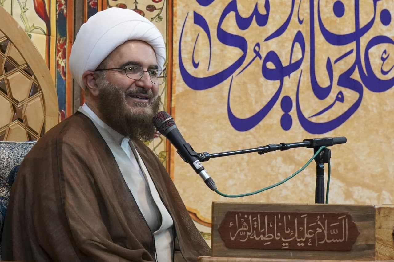 photo 2025 05 04 00 25 47 - تصاویر| مراسم جشن شب بزرگداشت حضرت احمد بن موسی الکاظم شاهچراغ علیه‌السلام در حرم مطهر