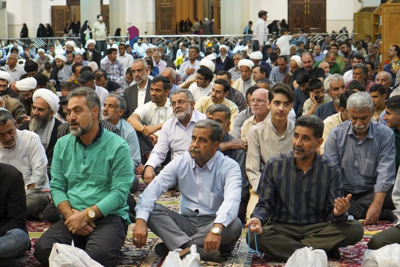 photo 2025 05 04 00 25 48 3 - تصاویر| مراسم جشن شب بزرگداشت حضرت احمد بن موسی الکاظم شاهچراغ علیه‌السلام در حرم مطهر