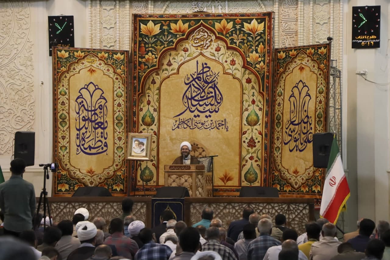 photo 2025 05 04 00 25 54 2 - تصاویر| مراسم جشن شب بزرگداشت حضرت احمد بن موسی الکاظم شاهچراغ علیه‌السلام در حرم مطهر