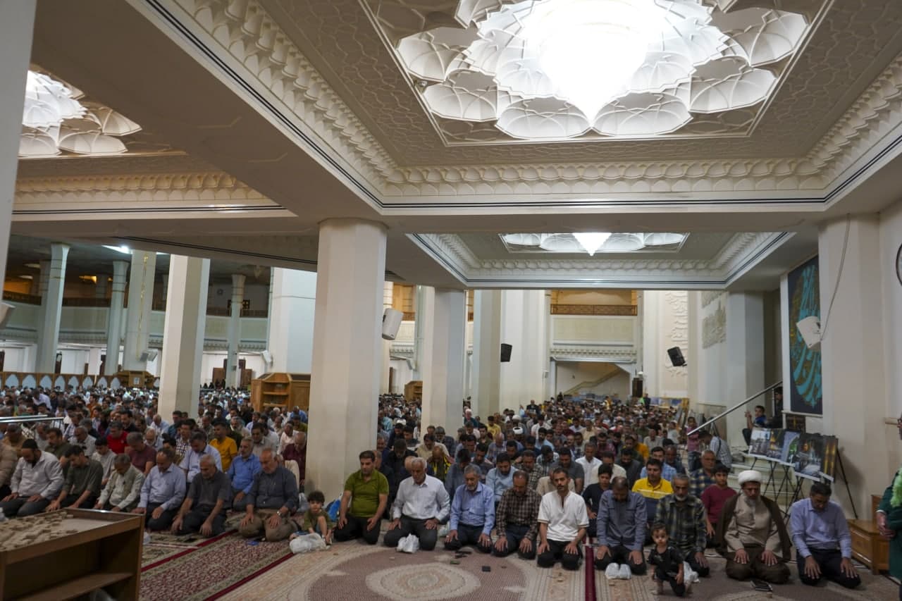 photo 2025 05 08 21 15 01 2 - تصاویر | شب میلاد امام رضا علیه‌السلام در حرم مطهر حضرت شاهچراغ علیه‌السلام