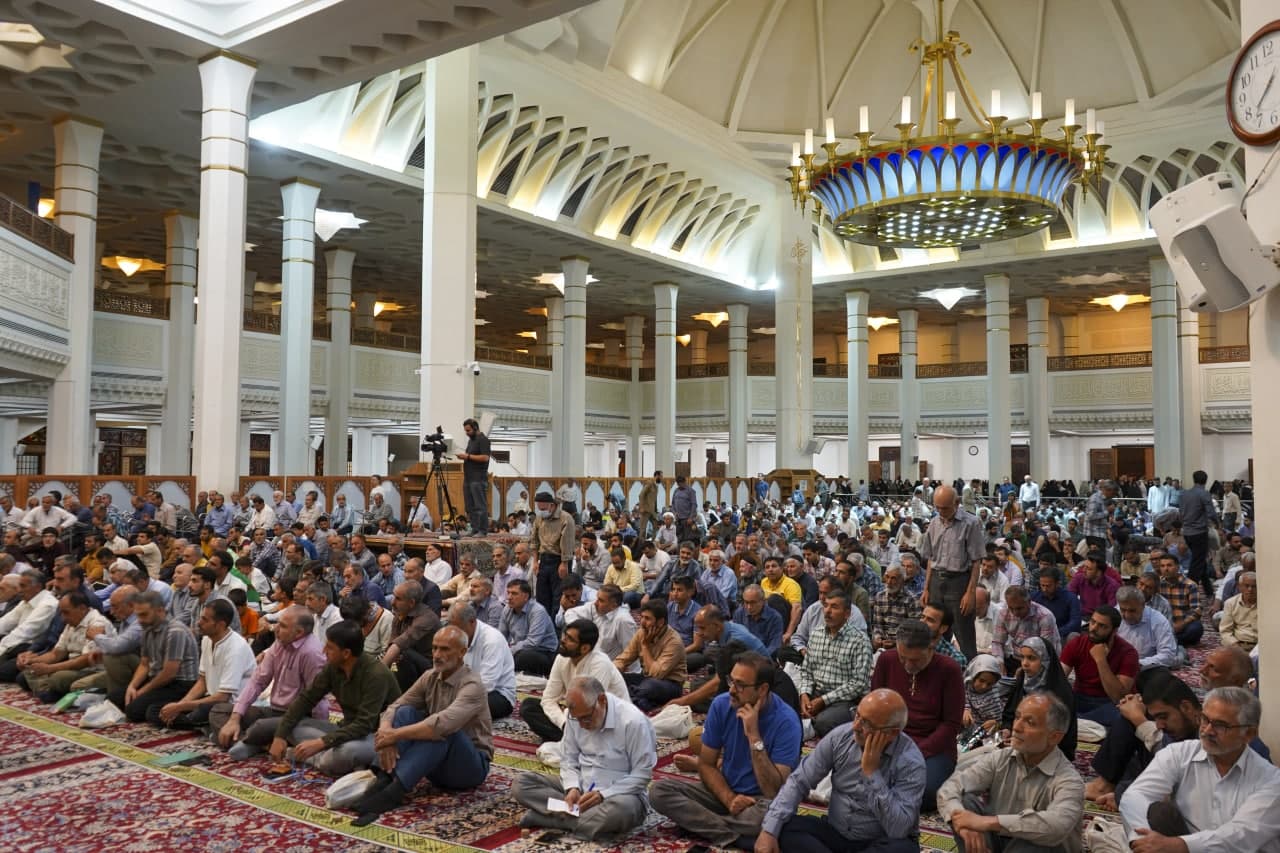 photo 2025 05 08 21 15 06 - تصاویر | شب میلاد امام رضا علیه‌السلام در حرم مطهر حضرت شاهچراغ علیه‌السلام