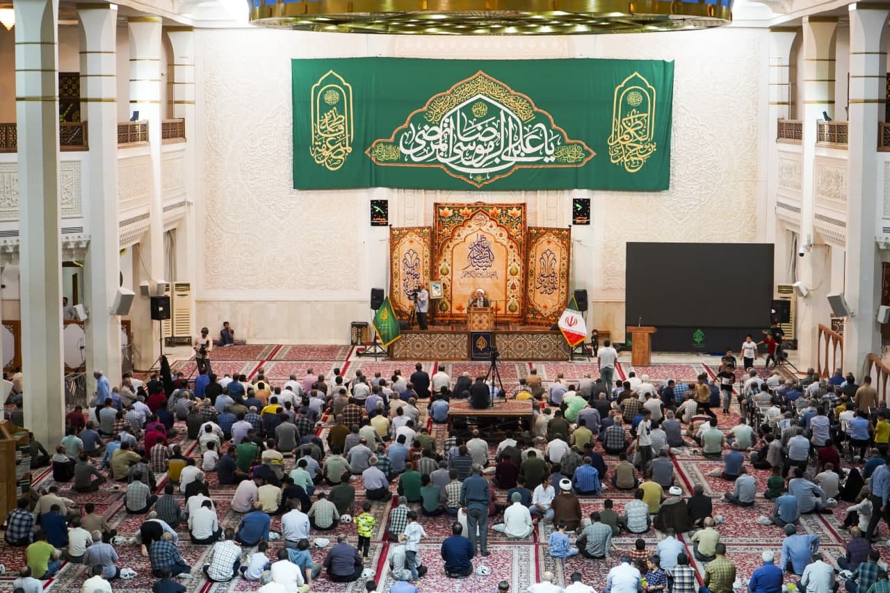 photo 2025 05 08 21 15 11 2 - تصاویر | شب میلاد امام رضا علیه‌السلام در حرم مطهر حضرت شاهچراغ علیه‌السلام