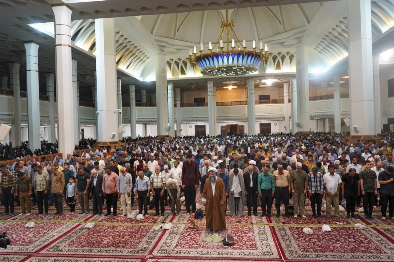 photo 2025 05 09 22 13 21 - تصاویر| جشن شام میلاد حضرت رضا علیه‌السلام در حرم مطهر حضرت شاهچراغ علیه‌السلام