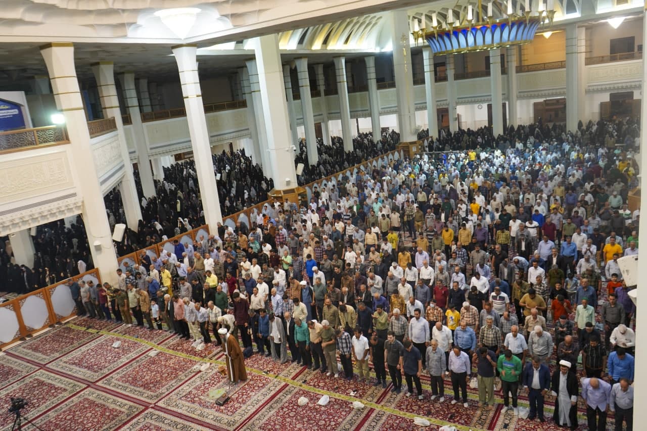photo 2025 05 09 22 13 22 - تصاویر| جشن شام میلاد حضرت رضا علیه‌السلام در حرم مطهر حضرت شاهچراغ علیه‌السلام