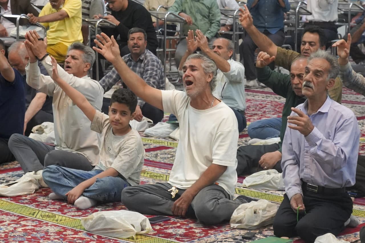 photo 2025 05 09 22 13 32 2 - تصاویر| جشن شام میلاد حضرت رضا علیه‌السلام در حرم مطهر حضرت شاهچراغ علیه‌السلام
